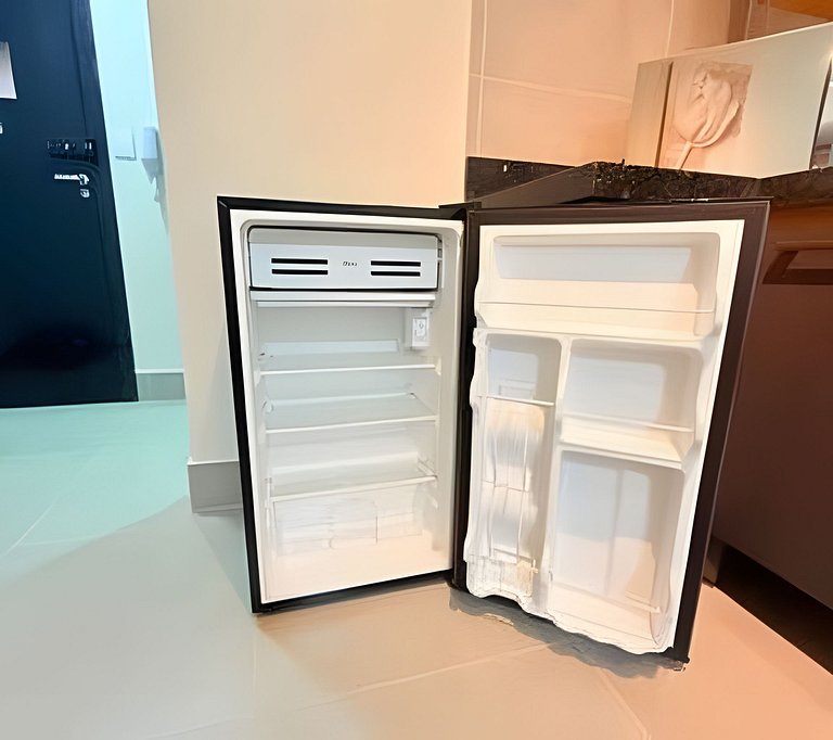 Studio 1- Novo, Moderno, perto do Shopping Estação