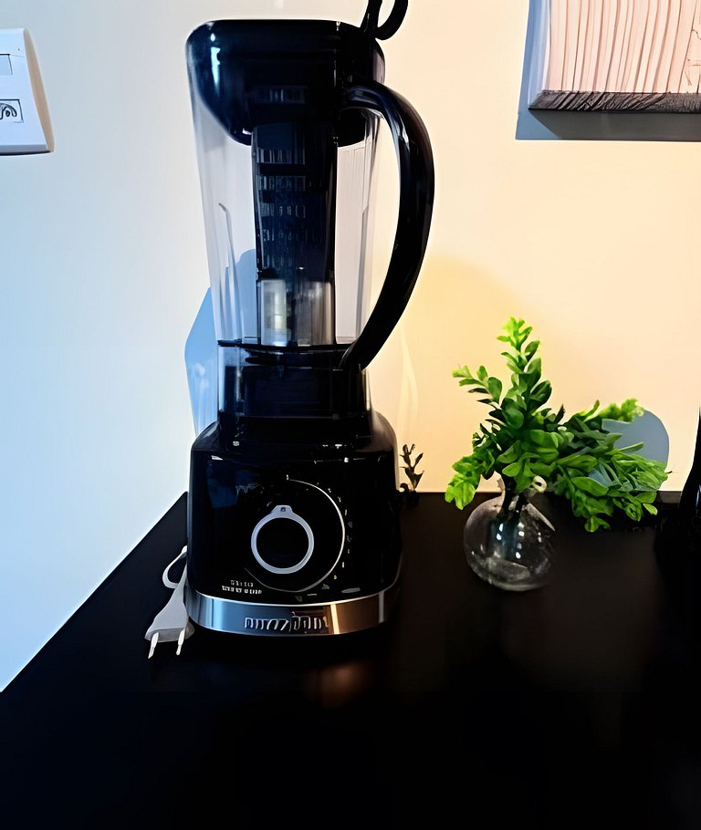 Studio 1- Novo, Moderno, perto do Shopping Estação