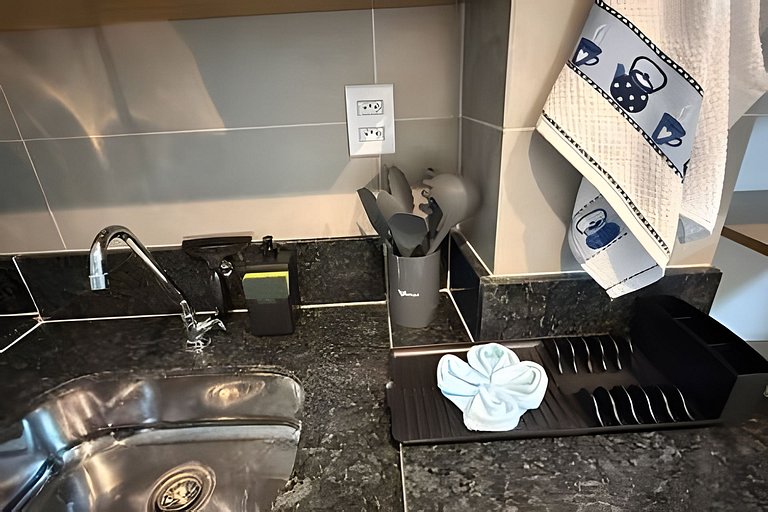 Studio 1- Novo, Moderno, perto do Shopping Estação