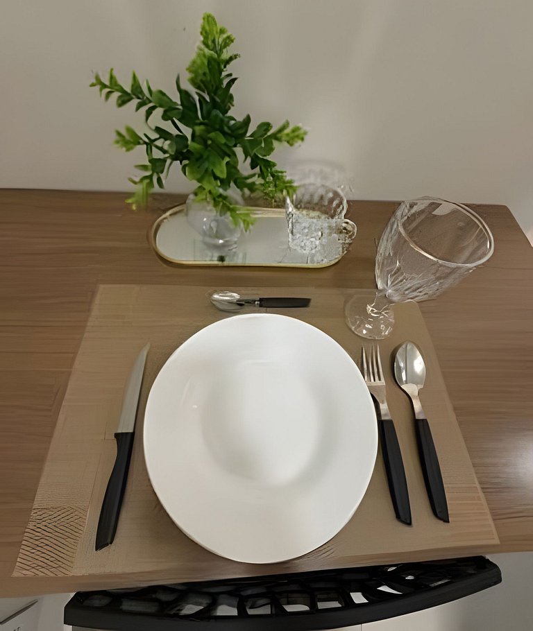 Studio 6 - Novo, Funcional e perto do shopping