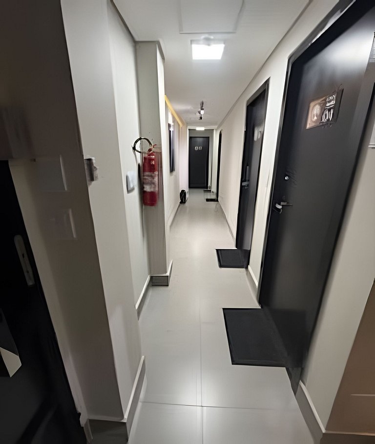 Studio 4 - Novo, Prático perto do Shopping Estação