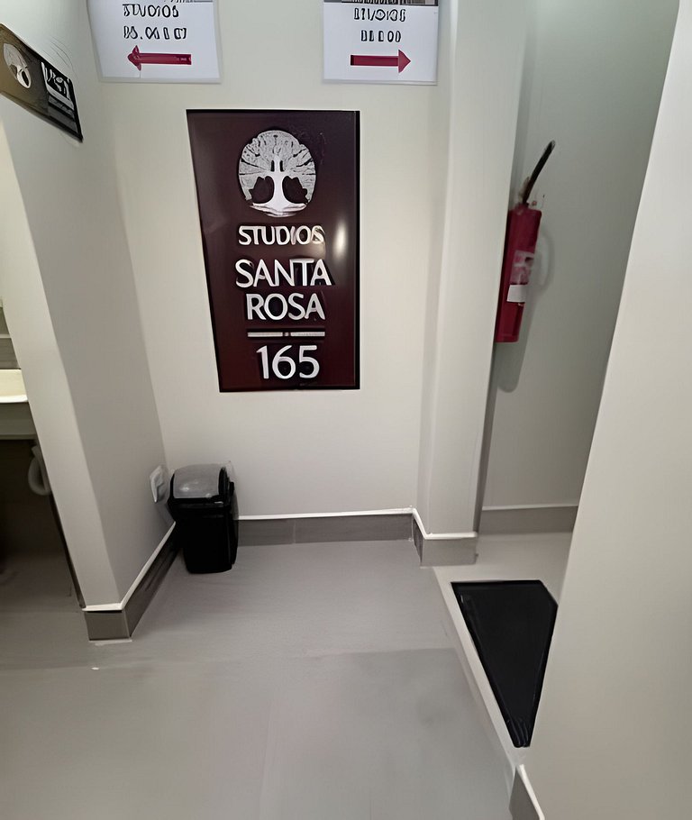 Studio 4 - Novo, Prático perto do Shopping Estação