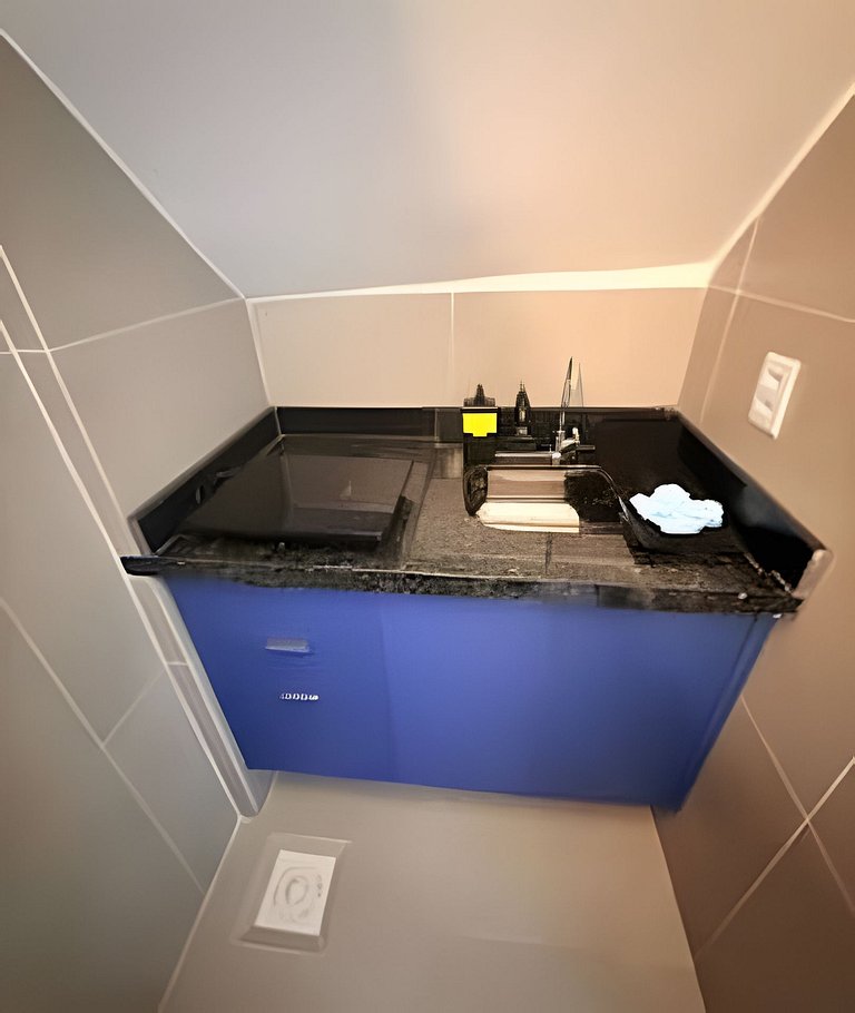 Studio 4 - Novo, Prático perto do Shopping Estação