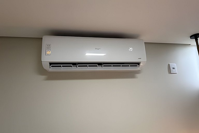 Studio 4 - Novo, Prático perto do Shopping Estação