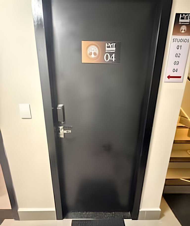 Studio 4 - Novo, Prático perto do Shopping Estação