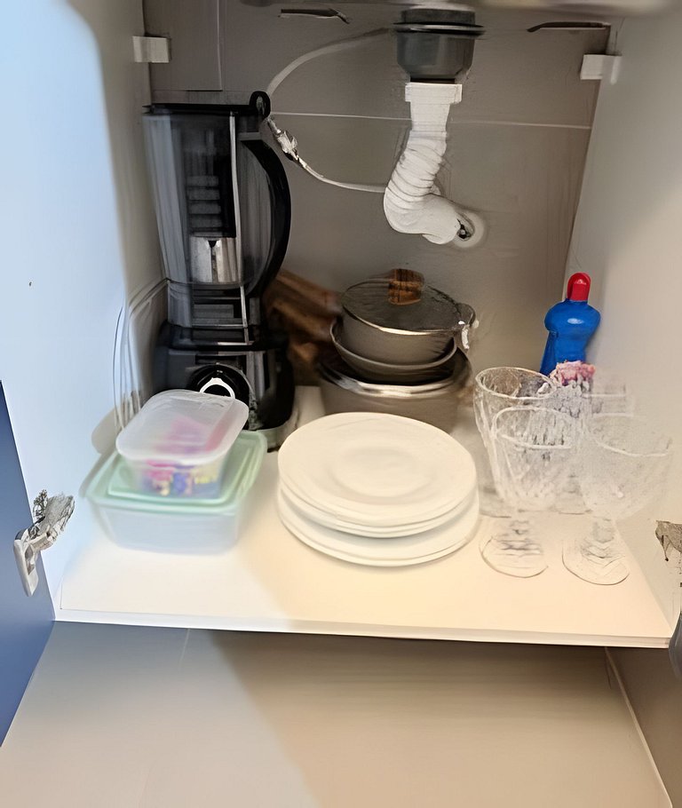 Studio 4 - Novo, Prático perto do Shopping Estação