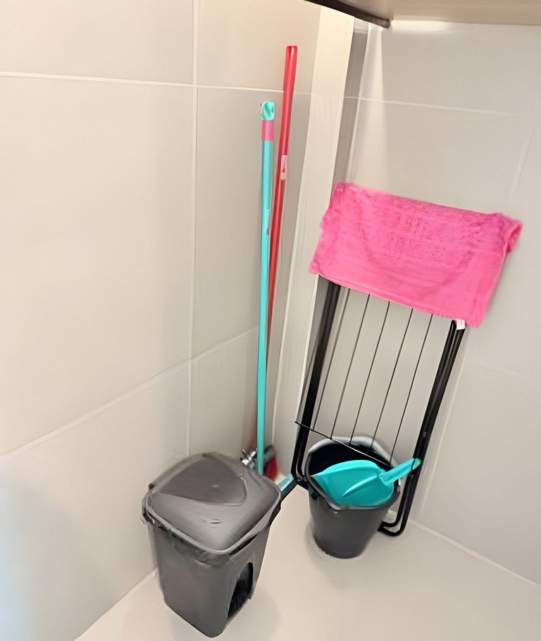 Studio 4 - Novo, Prático perto do Shopping Estação