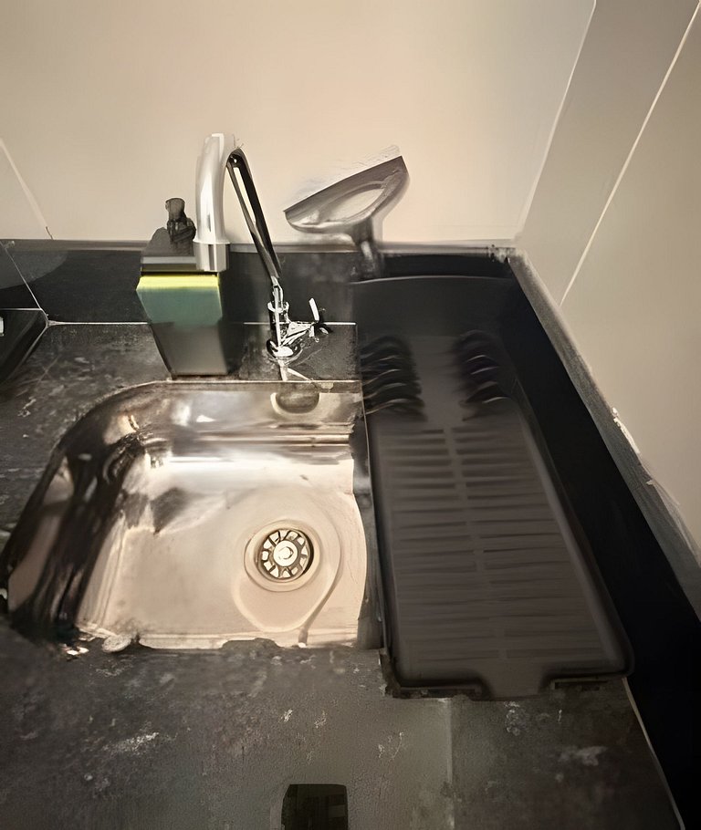 Studio 4 - Novo, Prático perto do Shopping Estação