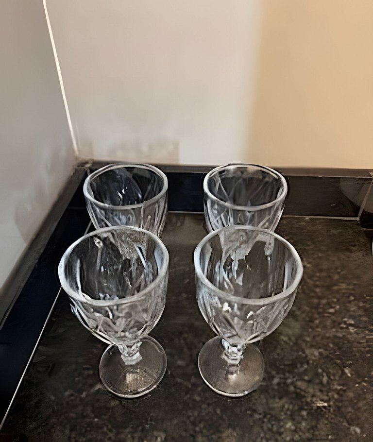 Studio 4 - Novo, Prático perto do Shopping Estação