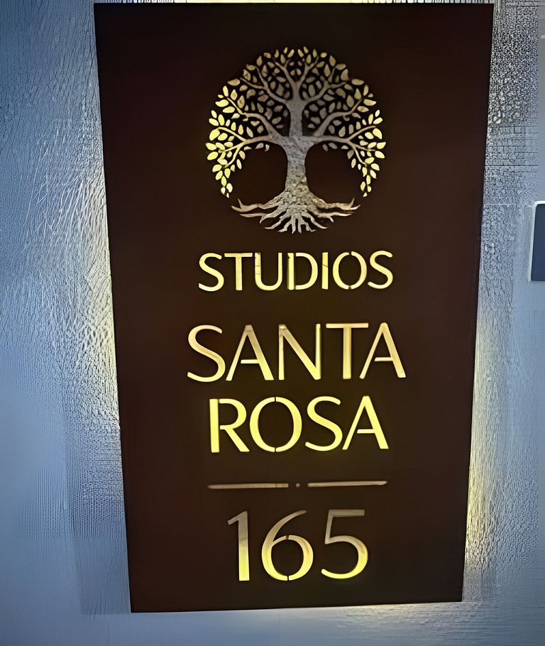 Studio 2- Novo, Confortável e perto do Shopping